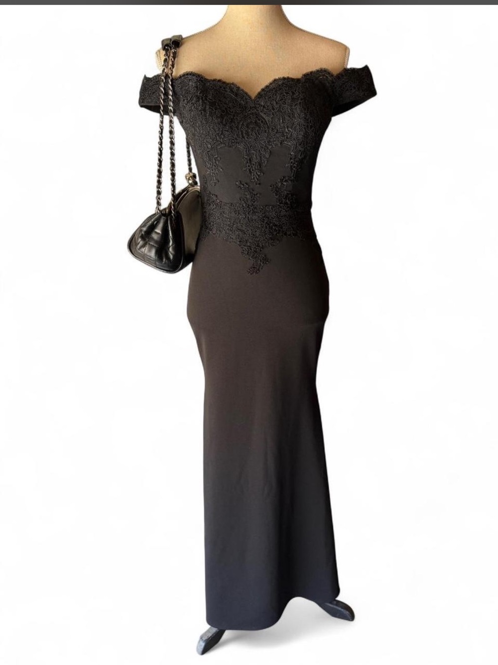 Eureka Elegant Black Off-Shoulder Evening Dress